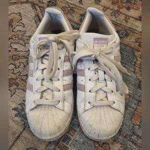 Adidas Women's White Sneakers with Light Purple Stripes 5 1/2